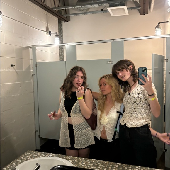 Meet your Posher, Jess - Picture 5 of 10